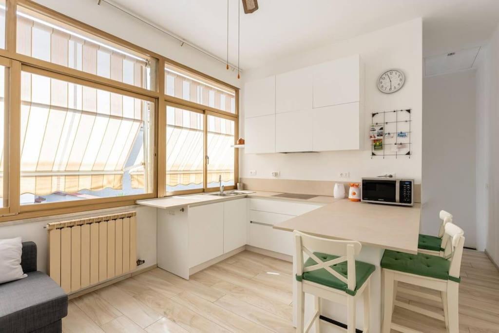 Cute Flat Near The With Parking Appartement