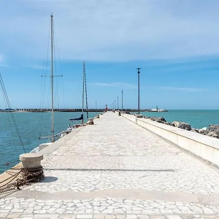 Cute Flat Near The Beach With Parking Viareggio Exterior photo