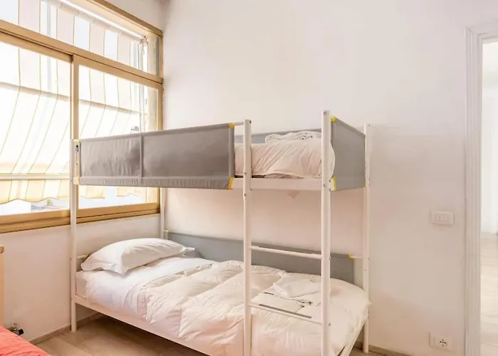 Cute Flat Near The Beach With Parking