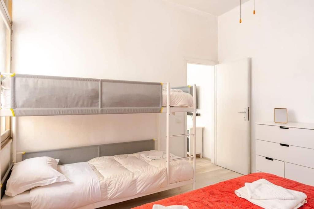 Apartment Cute Flat Near The With Parking *