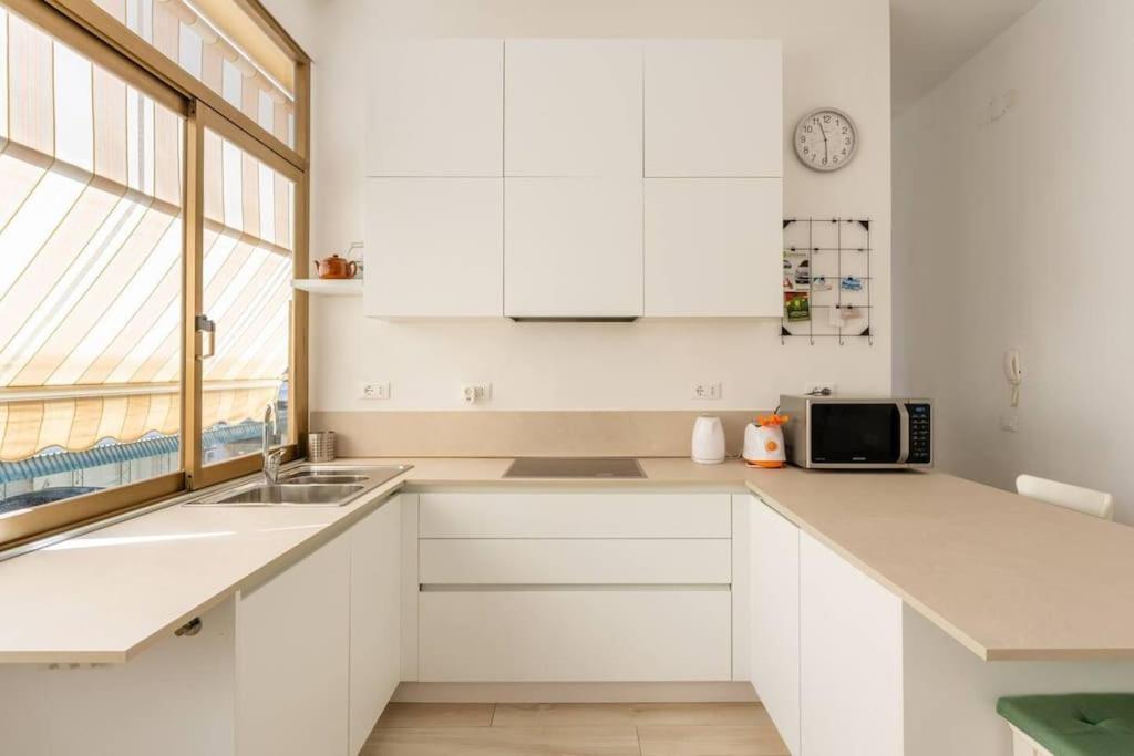 Cute Flat Near The With Parking